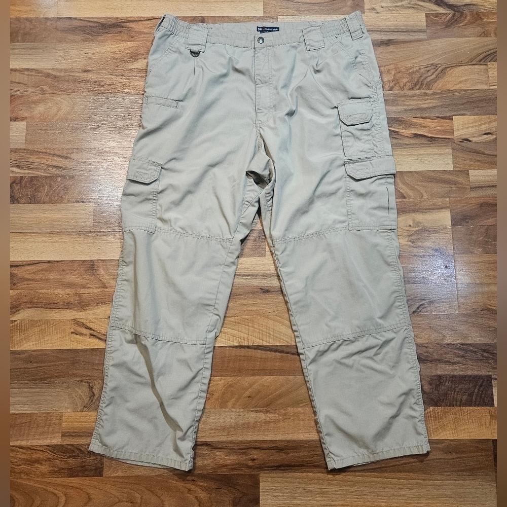 5.11 Tactical Cargo Pants Khaki Men’s 42x32 - Picture 4 of 10